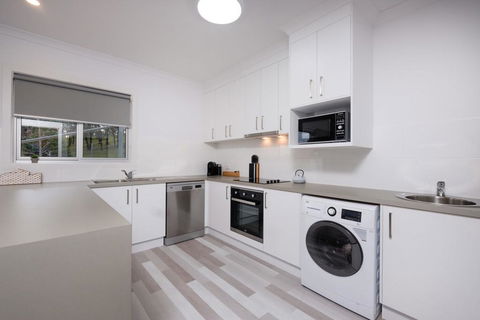 Albury Yalandra Apartment 3 - Port Augusta Accommodation 3