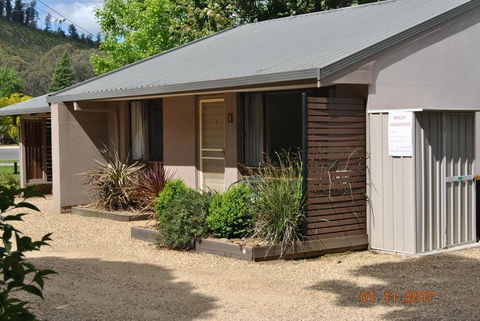Alinga Longa Apartment 2 - Port Augusta Accommodation 0