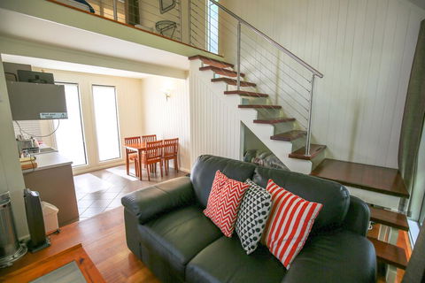 Allambie Cottages - Villa 2 - Port Augusta Accommodation 0