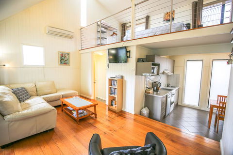 Allambie Cottages - Villa 3 - Port Augusta Accommodation 0