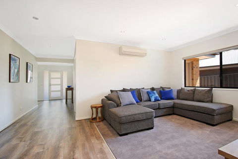 Alpine Knights Stylish Luxury - Port Augusta Accommodation 3