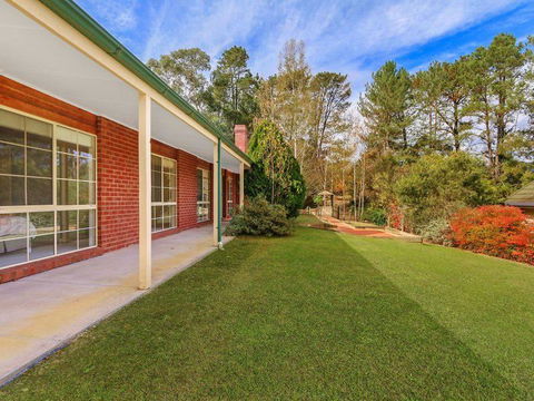 Alpine Mist - Spacious 5 Bedroom Home - Port Augusta Accommodation 3