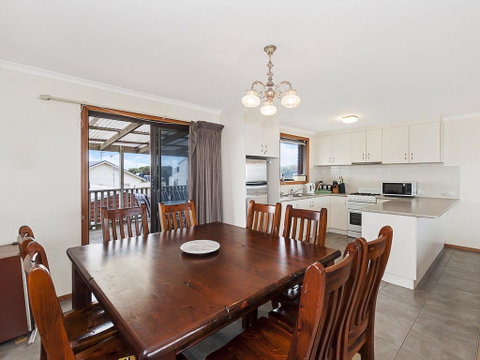AMBIENCE BY THE SEA - Port Augusta Accommodation 1