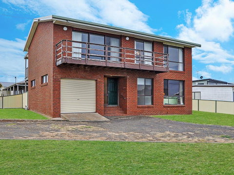 AMBIENCE BY THE SEA - Port Augusta Accommodation 2