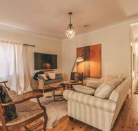 Ambrose On Byng - Central Location w/ 2 Bathroom - Port Augusta Accommodation