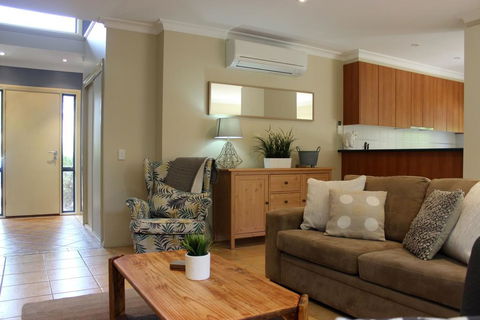 Annie's Place - Port Augusta Accommodation 1