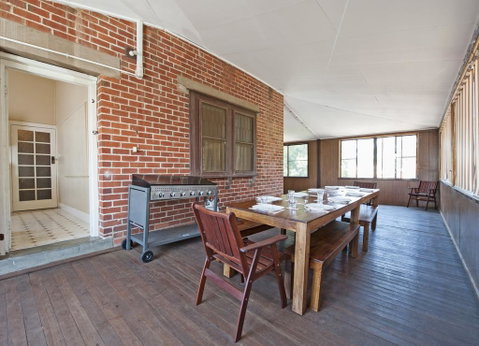 Arch On Mellool - Port Augusta Accommodation 2
