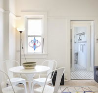 Art Deco Oasis Minutes From the City - Port Augusta Accommodation