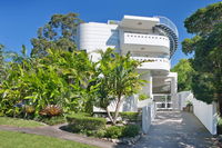 Artis Noosa Heads