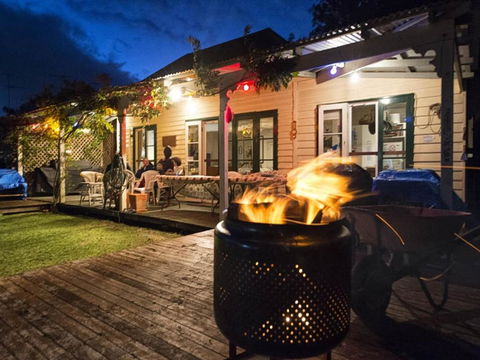 Mandurah Riverfront Holiday Rental - Port Augusta Accommodation 2
