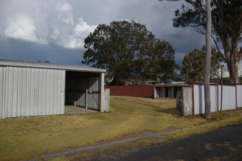 Manor Cottage - Port Augusta Accommodation 3