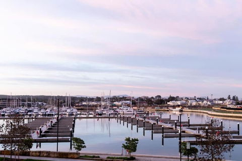 Marina Tranquillity - Couples Waterfront Retreat - Port Augusta Accommodation 2