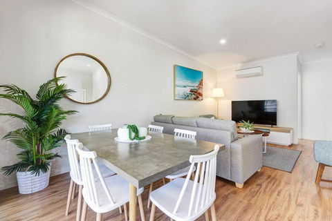 MARJ12- Stylish And Spacious - Port Augusta Accommodation 3