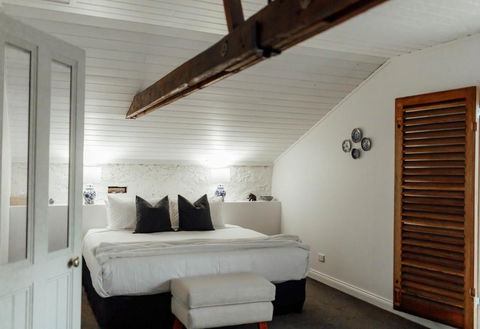MARYBANK ESTATE - BARN LOFT - Port Augusta Accommodation 1