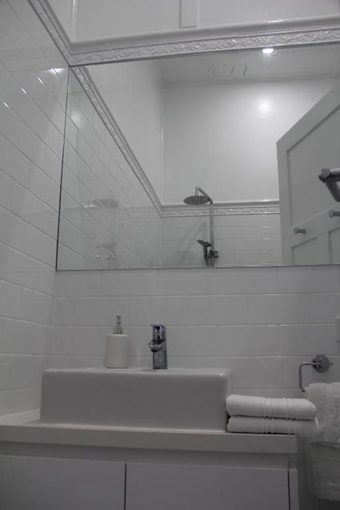 Mentor Chambers Apartment Bed & Breakfast - Port Augusta Accommodation 3