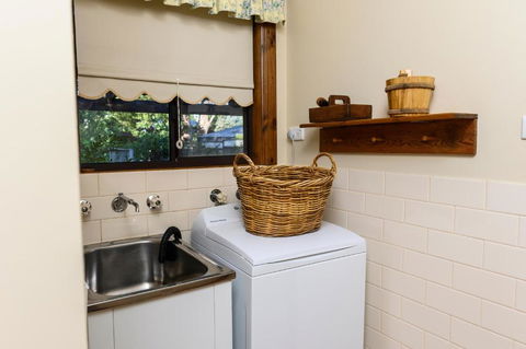 Miriams Cottage - Port Augusta Accommodation 2
