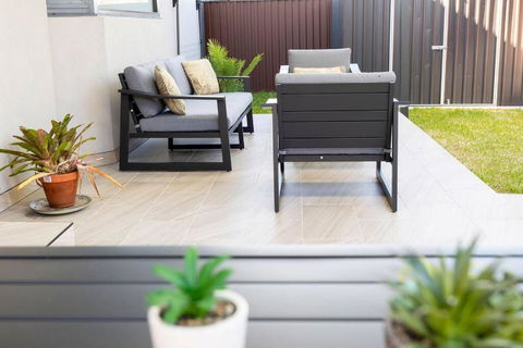 Modern Home In The Heart Of Bankstown - Port Augusta Accommodation 2