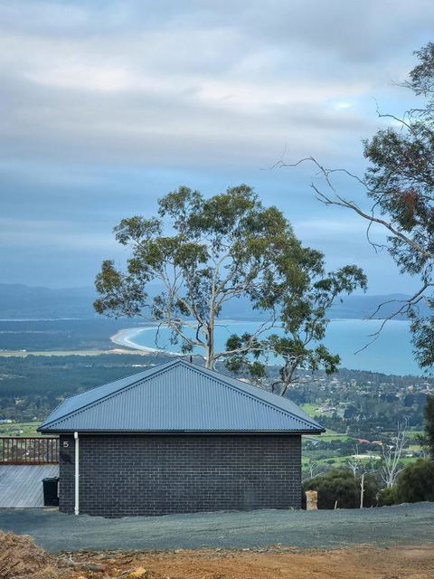 Mount Rumney Escapes - 5 Seaview Kangaroo House - Port Augusta Accommodation 0