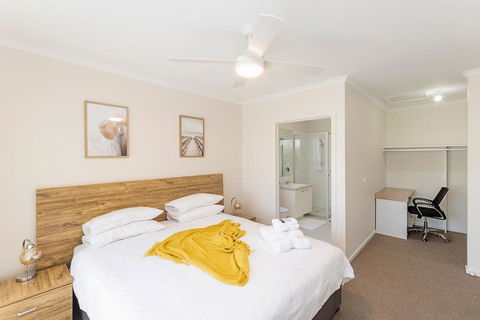 Morview Holiday Homes-Implala - Port Augusta Accommodation 3