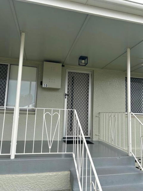 Mt Isa - Emerald Gem 3 Bedroom Home QUIET AREA - Port Augusta Accommodation 1