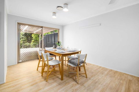 NEW 3BR Serene Creekside Retreat In Helensvale - Port Augusta Accommodation 3