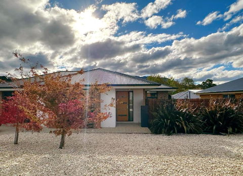 New Kingston Trampoline House - Port Augusta Accommodation 0