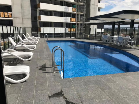 New Luxurious Skyview 2Bedroom Apartment Liverpool - Port Augusta Accommodation 2