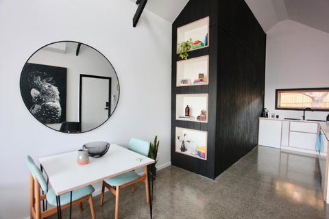 Nowra Studio Barn - Port Augusta Accommodation 1