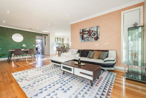 Nunawading Beautiful 3br Housedeckingcourtyard - Port Augusta Accommodation 1