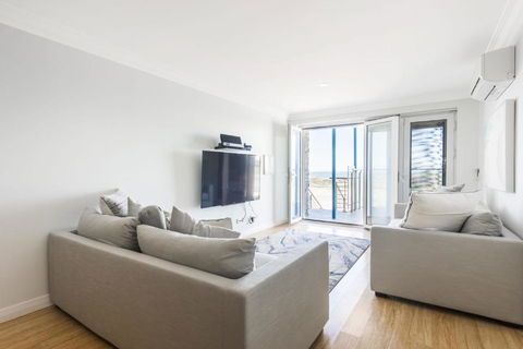 Oceans Waves - Luxury Apartment With Ocean Views - Port Augusta Accommodation 3