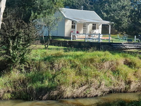 Old Oak Tree Cottage - Port Augusta Accommodation 2