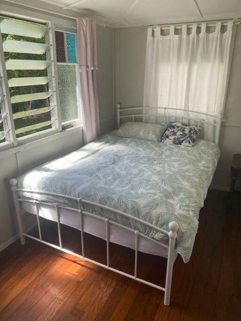 Original Surf Cottage In Heart Of Pottsville Beach - Port Augusta Accommodation 2