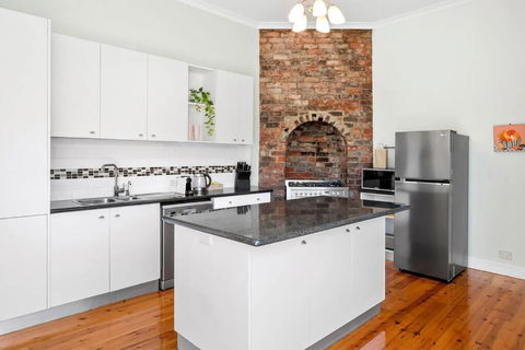 Orontes Cottage - Geelong Rippleside Retreat - Port Augusta Accommodation 1