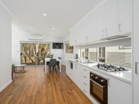 Painters Island Holiday Park - Port Augusta Accommodation 2