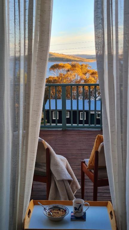 Panoramic Lake View - Port Augusta Accommodation 3
