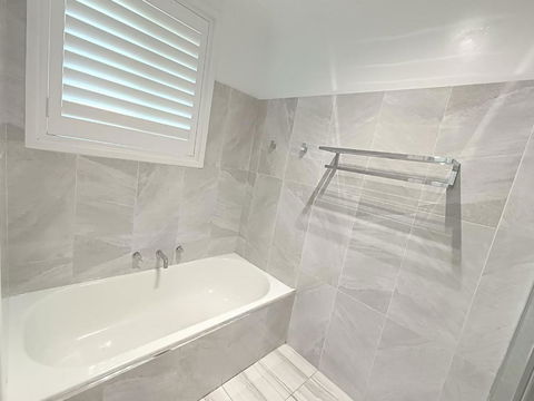 Peaceful Room In Modern Baulkham Hills Home - BH3 - Port Augusta Accommodation 2