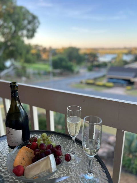 Pelican Retreat - Corporate / Tradie / Family - Port Augusta Accommodation 3