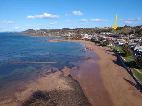 Penguin Seaside Homestay - Port Augusta Accommodation 1