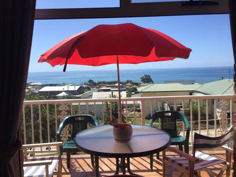 Penguin Seaside Homestay - Port Augusta Accommodation 0