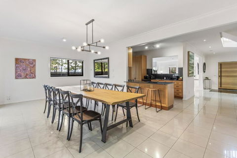 Perfectly Located 4-Bed House In Kensington - Port Augusta Accommodation 3