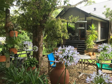 PK Illusions - Port Augusta Accommodation 0