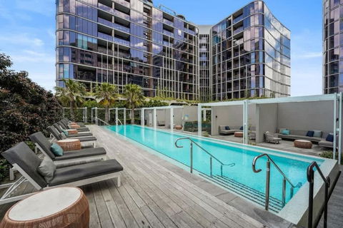PM Residences - Modern Luxury 2BR Apt W Parking - Port Augusta Accommodation 0