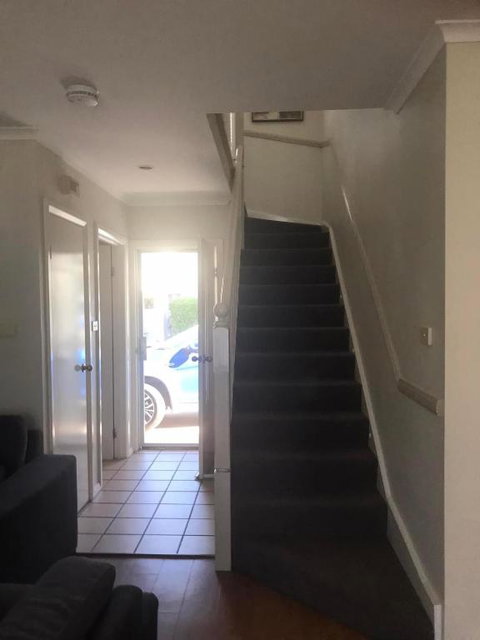 Poppies Lakeview Terrace - 2 Bedroom - Port Augusta Accommodation 2