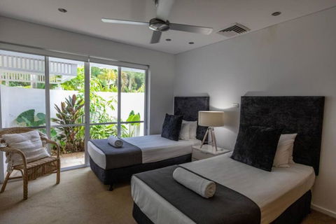Port Douglas Mirage Villa#423 - Port Augusta Accommodation 3