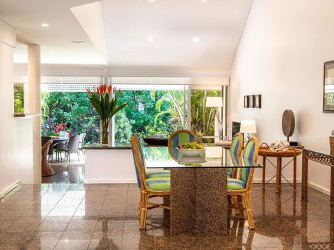 Port Douglas Mirage Villa#431- Absolute Beachfront - Port Augusta Accommodation 3