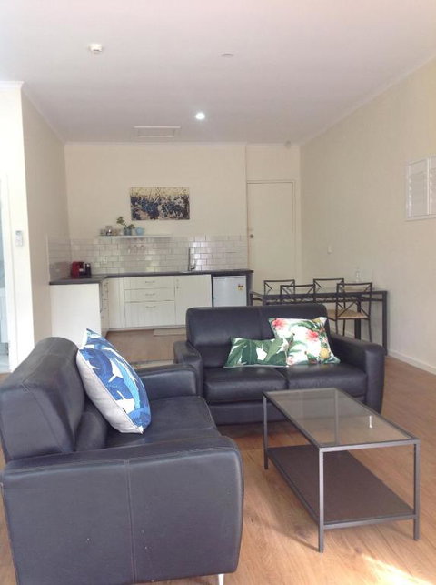 Port Elliot Rural Retreat - Port Augusta Accommodation 3