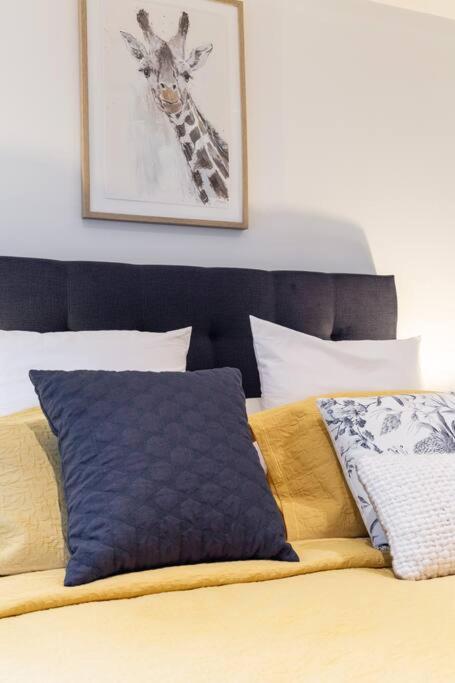 PORT MELBOURNE - A Stay At The Bay - Port Augusta Accommodation 3