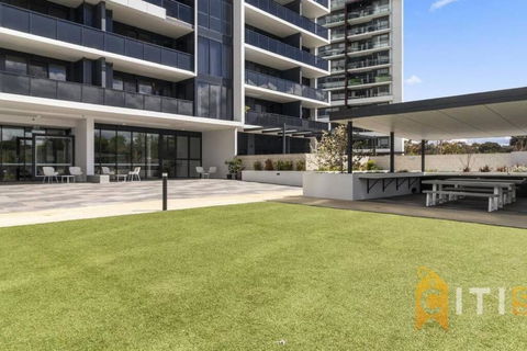 Posh In Phillip - 2bd 2bth Apt - Port Augusta Accommodation 2