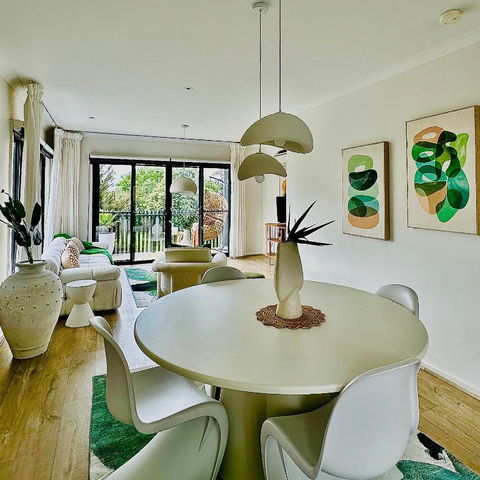 Position Perfection- Mornington - Port Augusta Accommodation 0