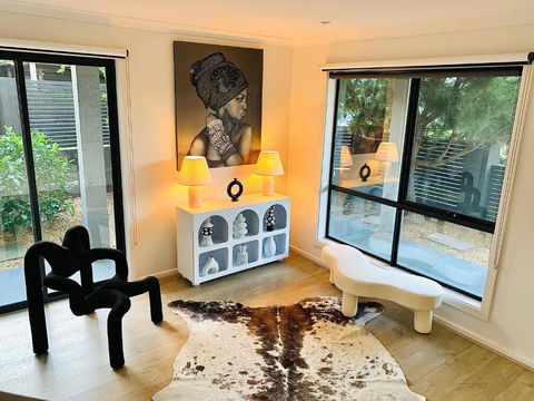 Position Perfection- Mornington - Port Augusta Accommodation 3